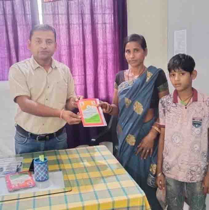 A ration card was immediately issued to a lady and her son who visited the Janchaupal