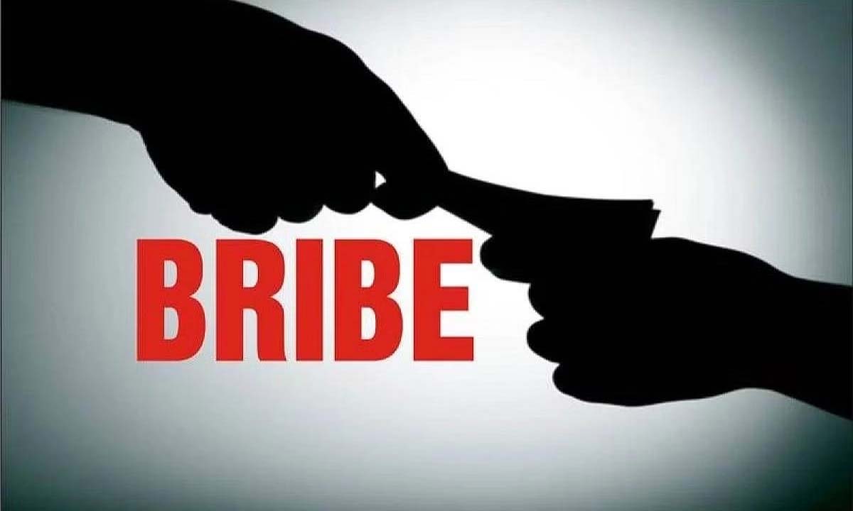 Sarpanch, Clerk Held By ACB In Bribery Case