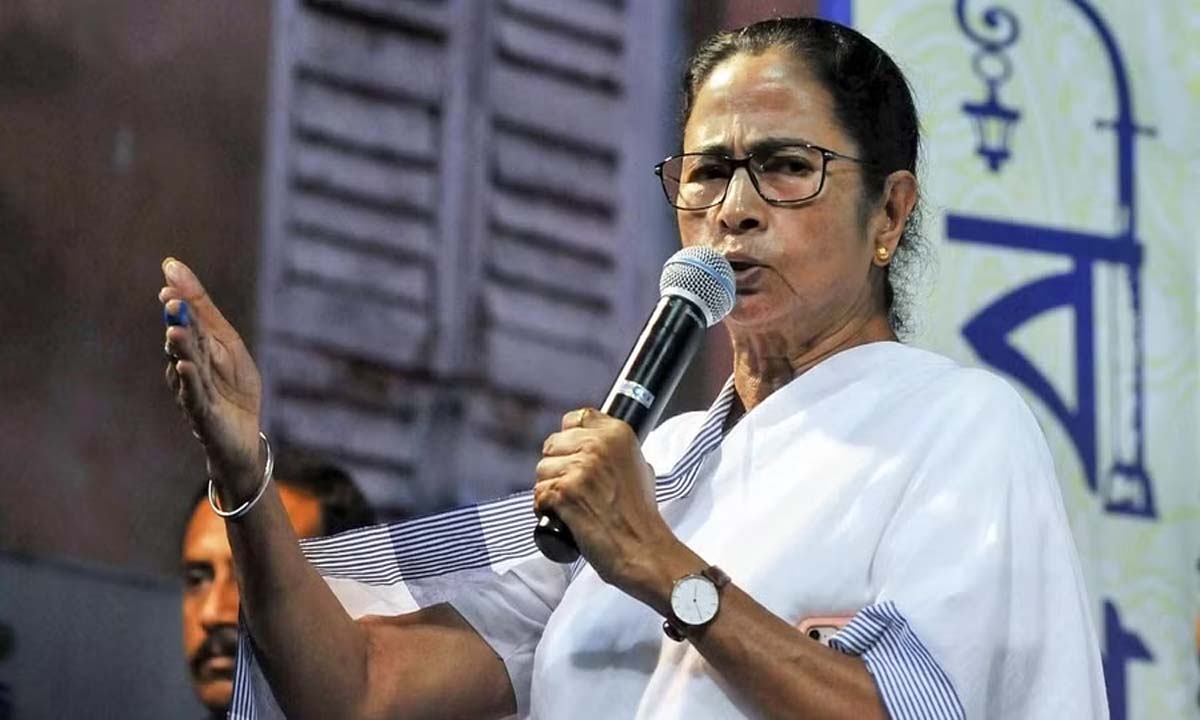 Mamata govt offers assistance to Bengalis returning from Israel