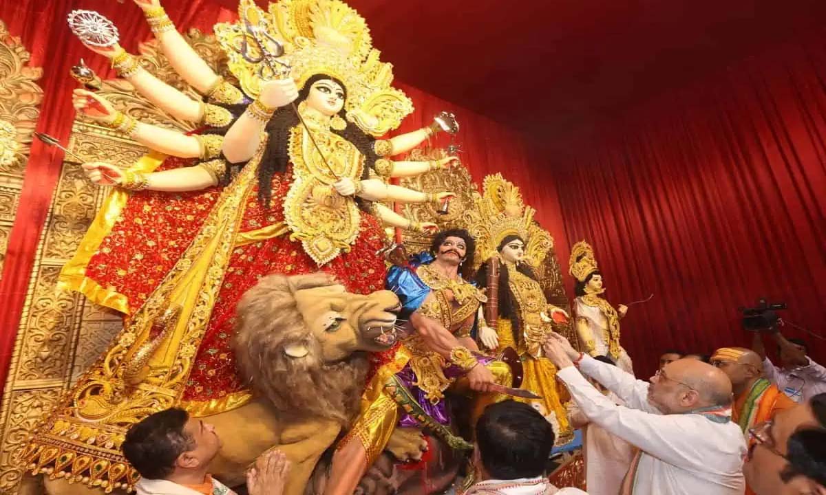 Will pray to Maa Durga that corruption, atrocities end soon in Bengal: Amit Shah