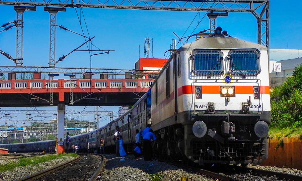 Northern Railway starts 34 special trains to reduce festival rush of passengers