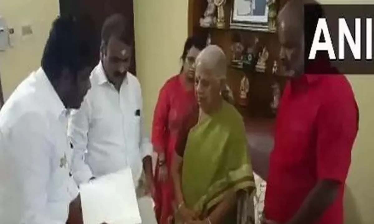 PM's condolence letter handed over to wife of Bangaru Adigalar