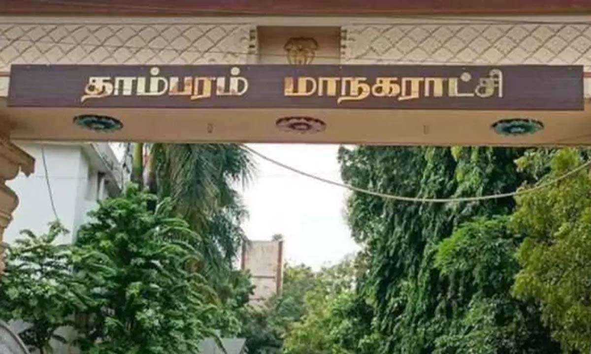 Tambaram Corp removes encroachments on Old GST Road near Irumbuliyur