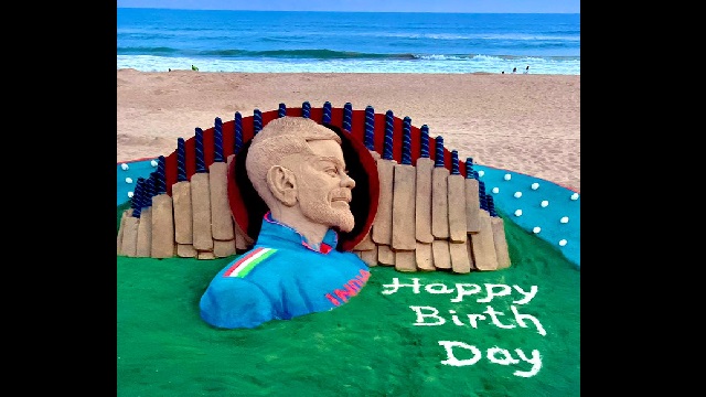 Renowned Sand Artist Sudarsan Pattnaik wishes Virat Kohli a happy birthday with sand sculpture