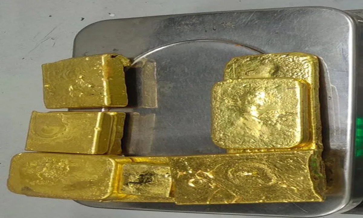 Gold worth Rs 2 crore seized in airport