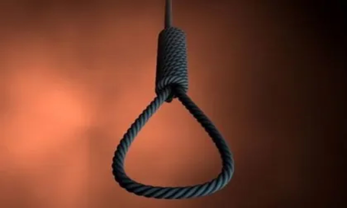 Girlfriend committed suicide, boyfriend hanged himself in the village