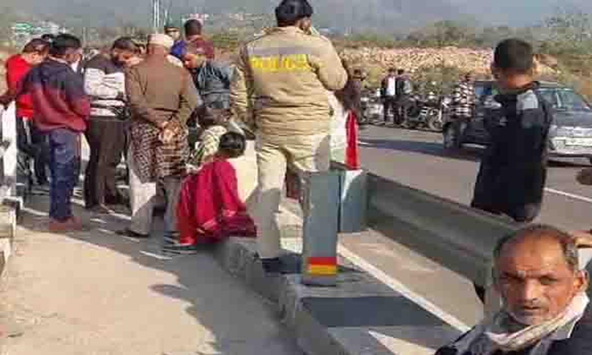 Missing shoes, shawl and cap found on Satluj bridge