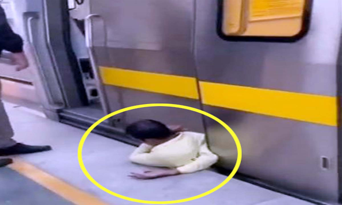 Haste takes a heavy toll on life, young man trapped between platform and metro