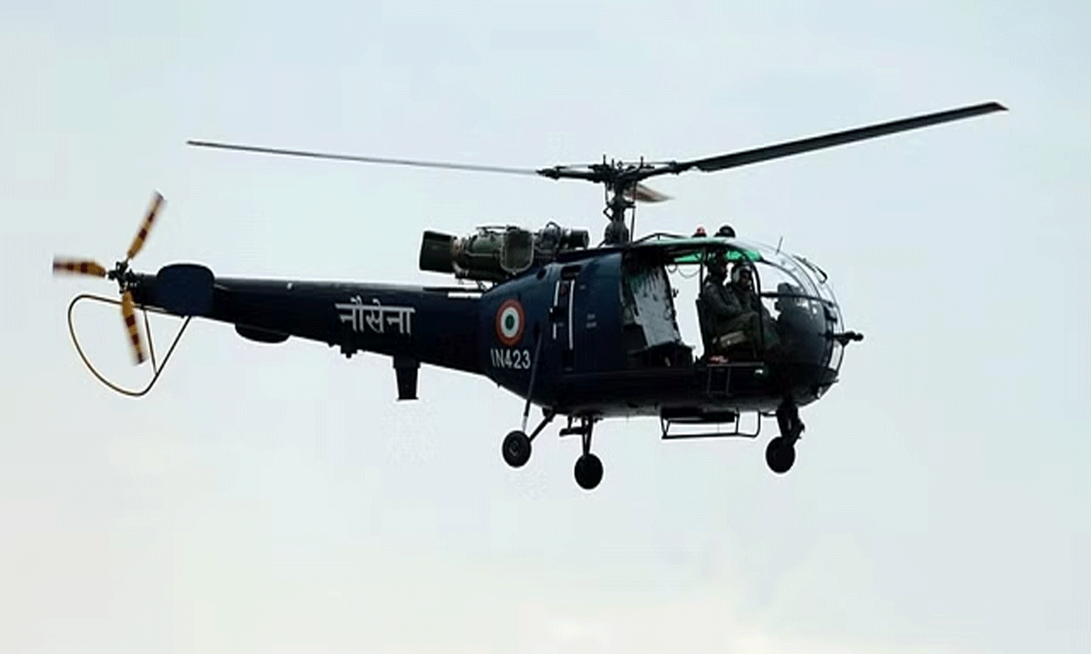 One dead, two injured as Navy copter crashes in Kochi