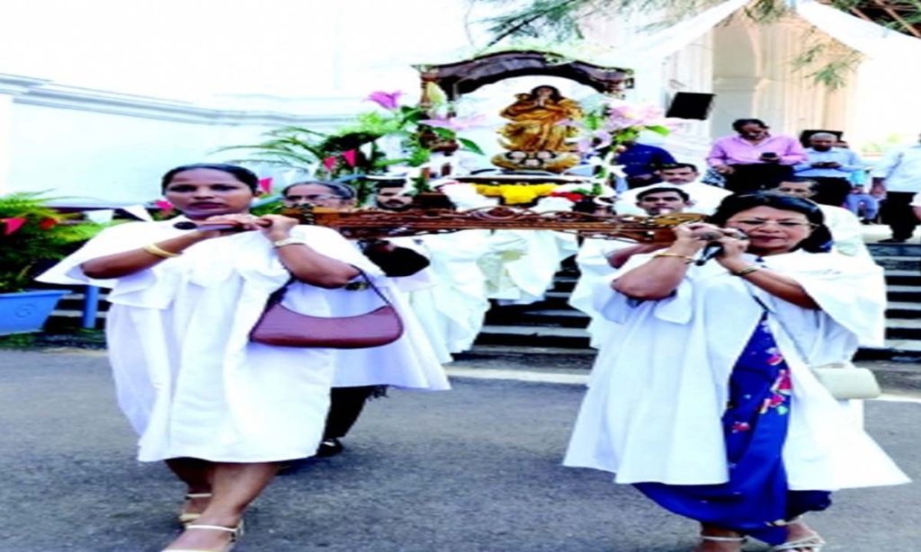 Devotees gather in Margao to celebrate the festival of the Lady of the Immaculate Conception