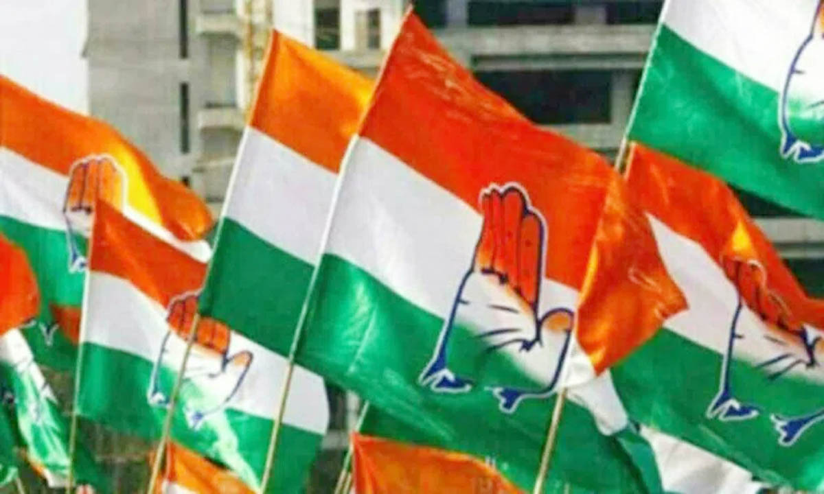 Congress ahead in most seats in Telangana, KCR behind