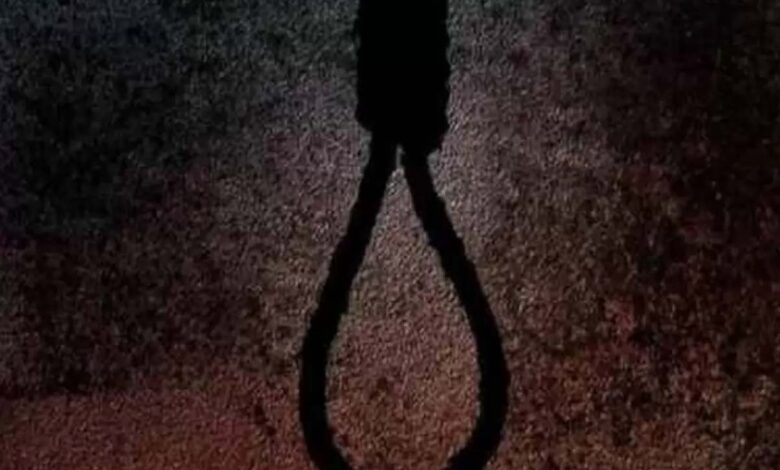 Kerala: Man commits suicide after killing wife