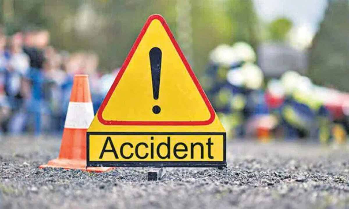 Businessman dies in road accident in Ibrahimpatnam