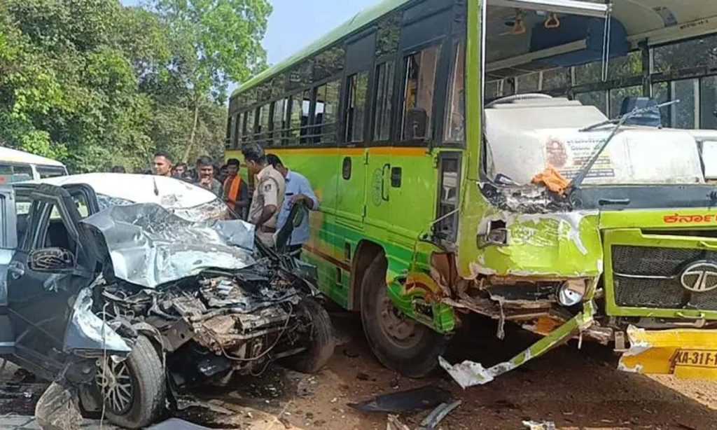 Five killed in road accident in Sirsi