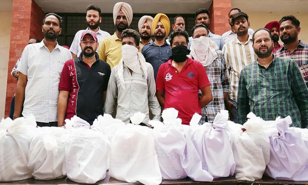 AMRITSAR: 76 kg heroin seized, 99 arrested