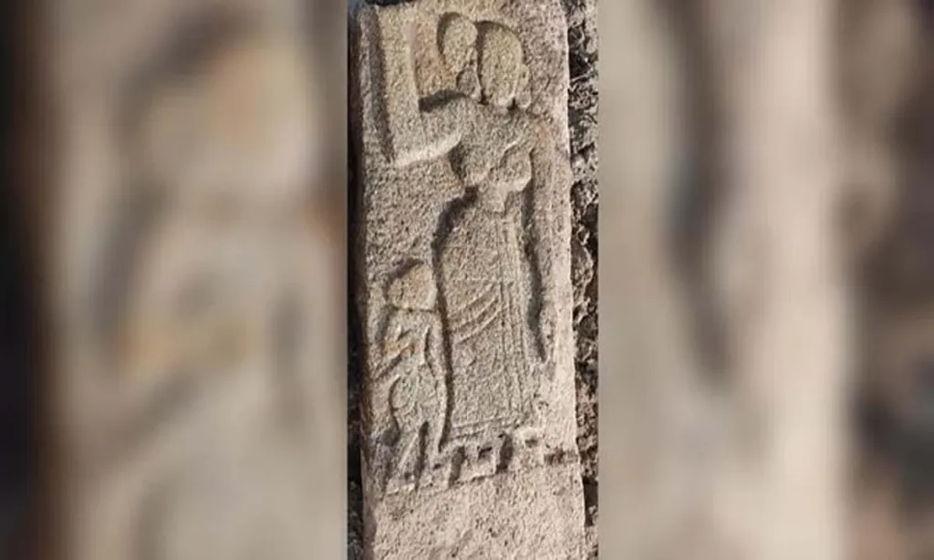 Karnataka: 17th century statue of Mahasati found in Kampli