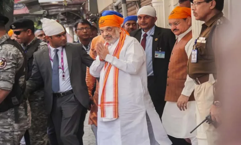 Calcutta: Union Home Minister Amit Shah and BJP President JP Nadda worshiped at Kalighat temple