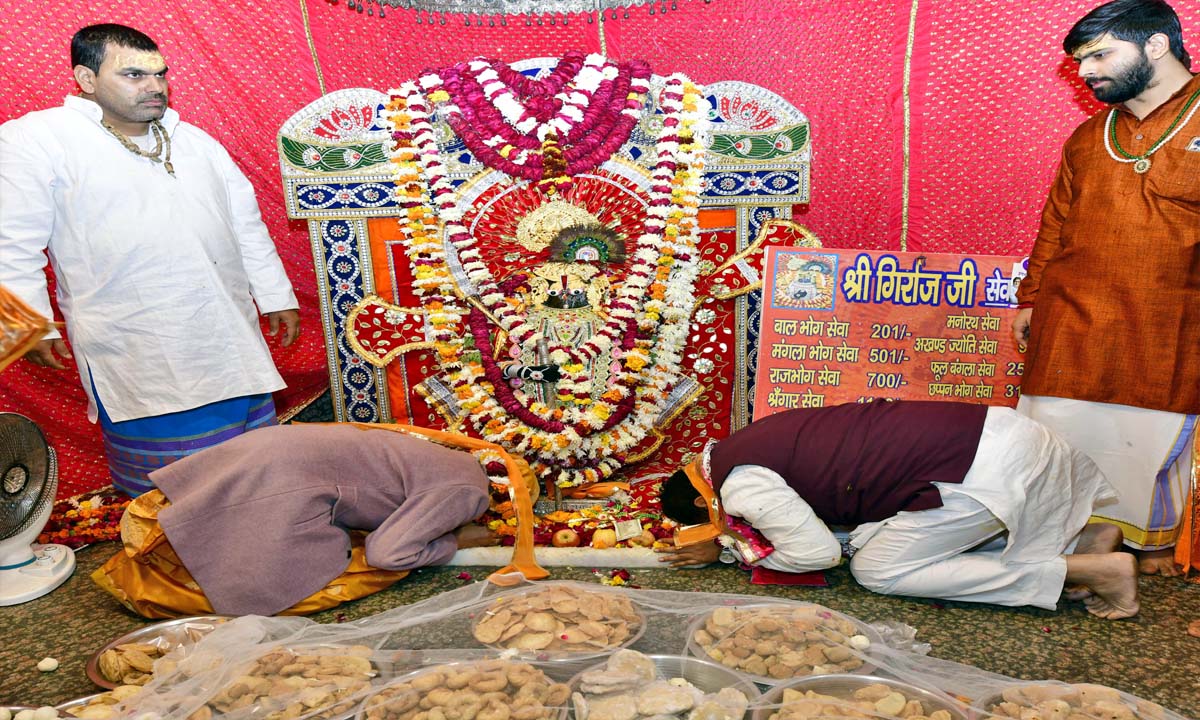 Chief Minister Bhajan Lal Sharma worshiped at Danghati temple in Govardhan, Mathura on Tuesday