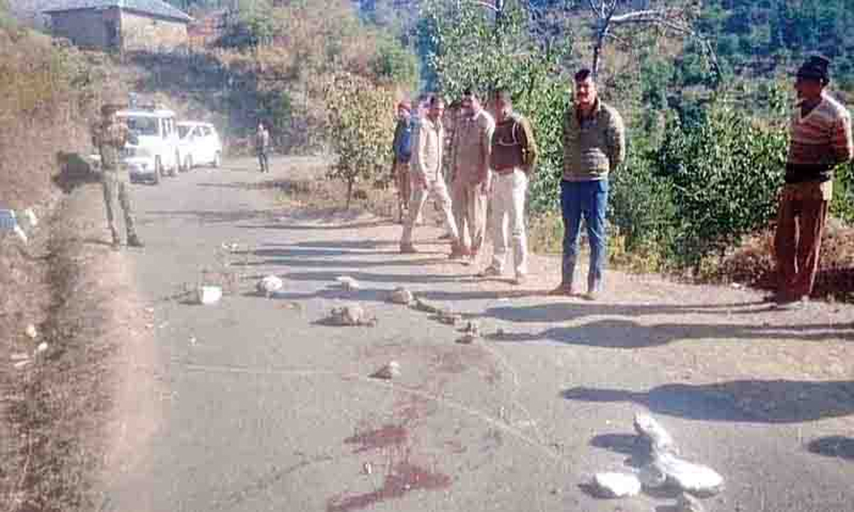 Young man murdered by slitting his throat in Dharampur