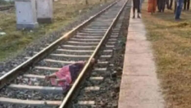 Female passenger falls from local train coming to Raipur, dies