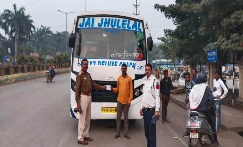 Action taken against bus drivers in Raipur for disrupting traffic