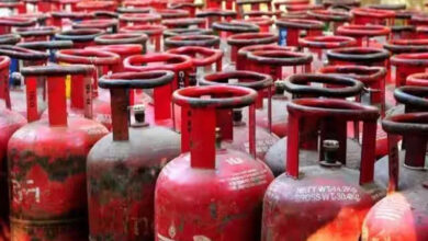 The government can provide gas cylinders for Rs 500 from January.