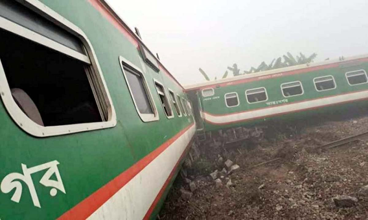 Seven coaches of the train derailed, one dead
