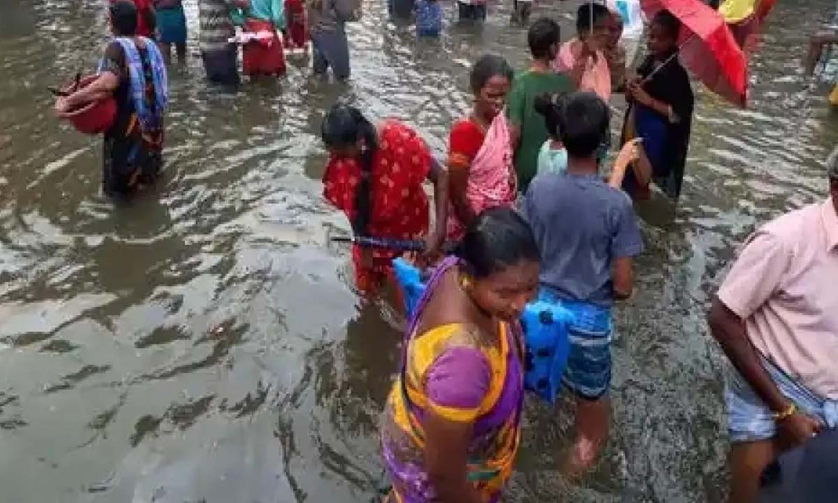 Tamil Nadu: Heavy rain in many parts of the state, traffic disrupted, schools and colleges closed