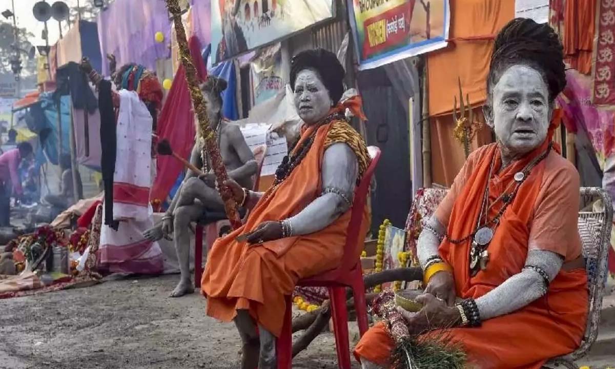 Bengal: Gangasagar Mela mob beats up 3 sadhus of UP on suspicion of kidnapping, 12 arrested