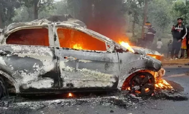 West Bengal: Car catches fire after collision, couple dies