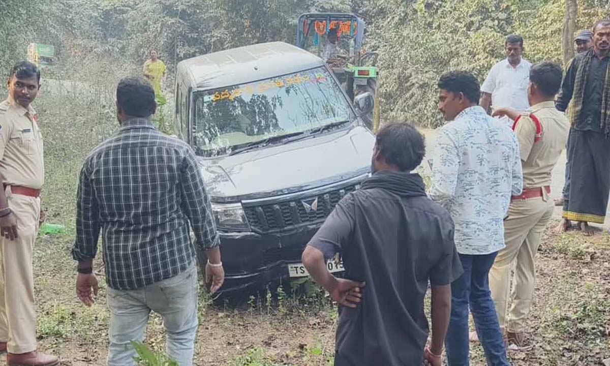 Telangana: Ayyappa devotee injured in fight with atheist Barry Naresh, police investigating the incident