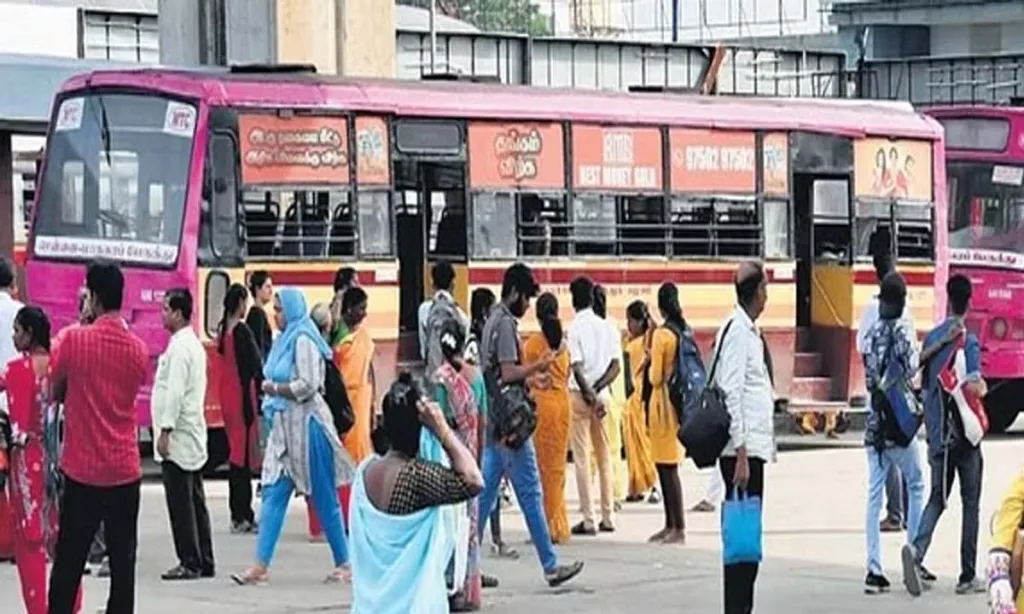 Tamil Nadu: Government claims- bus strike failed, 95 percent buses operational