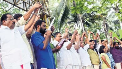 Kerala: Lakhs of people took part in DYFI's human chain