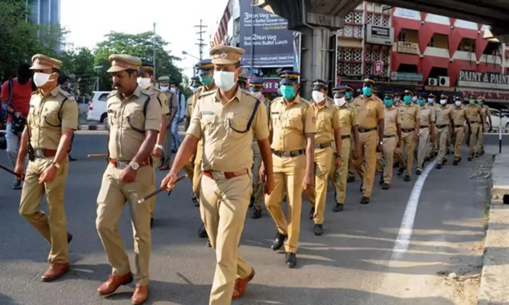 Kerala: 13 police officers, 5 fire and rescue personnel receive service medals