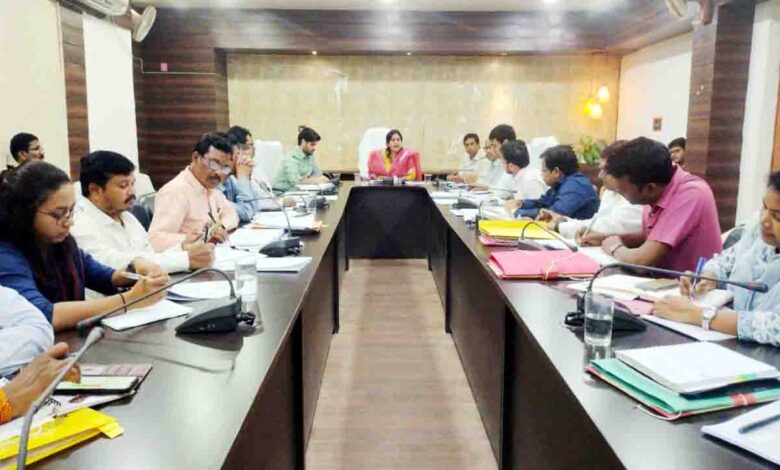 Dausa: Meeting of Public Land Cell and Revenue Officers on 25 January