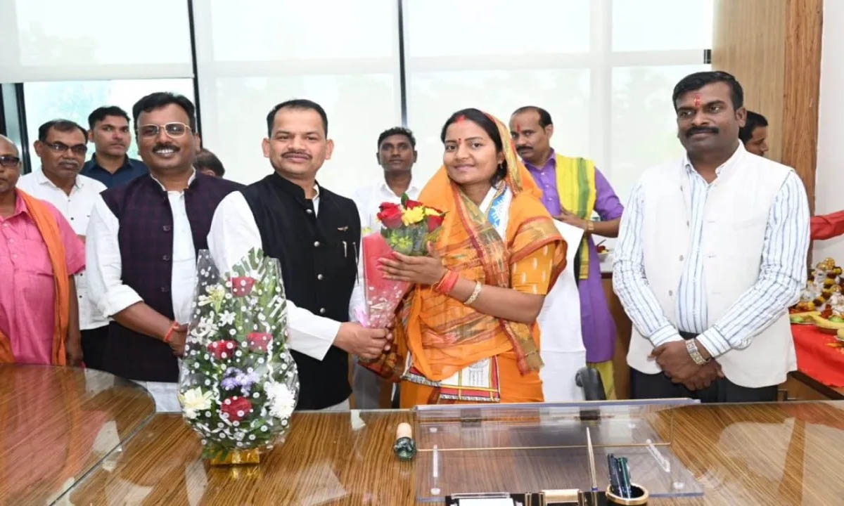 Women and Child Development Minister Lakshmi Rajwade takes charge in the ministry