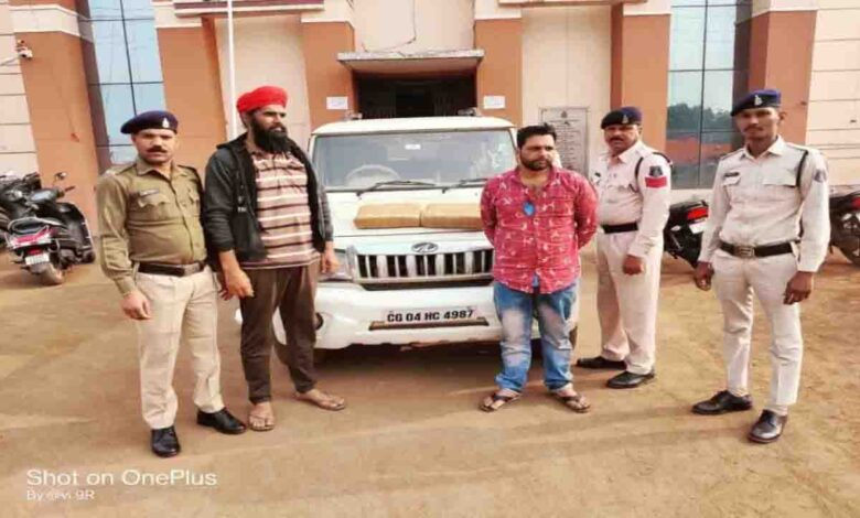 Ganja smuggling in Kabir Nagar, two smugglers arrested