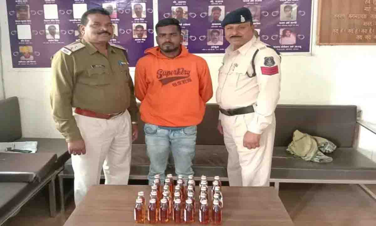 Liquor sale near crematorium, Kabir Nagar youth arrested
