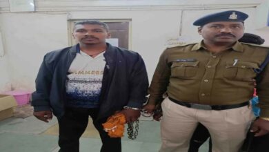 Lingaraj, who brandished a knife in Golbazar, arrested