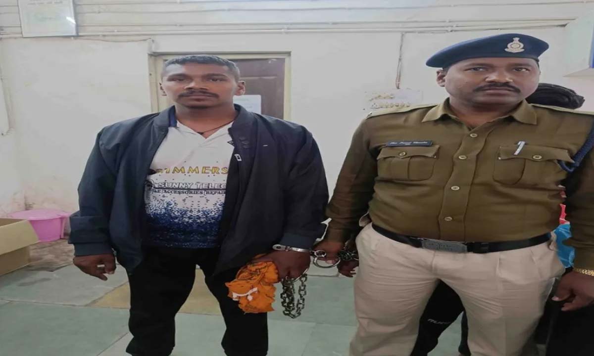 Lingaraj, who brandished a knife in Golbazar, arrested