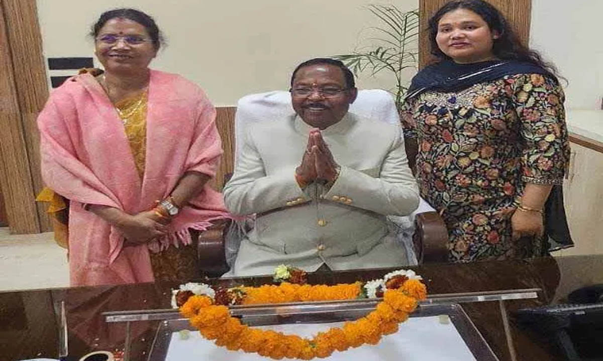 Agriculture Minister Ram Vichar Netam took charge