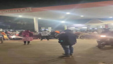 Huge crowd at petrol pump in Raipur, watch video
