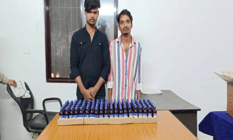 Intoxicating cough syrup was being sold in the old bus stand, 2 smugglers arrested