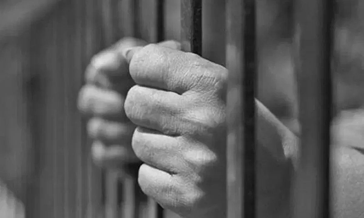 10 years jail for raping minor girl