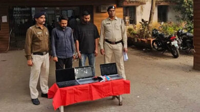 They were playing betting in the garden of bus stand Bhathagaon, both arrested