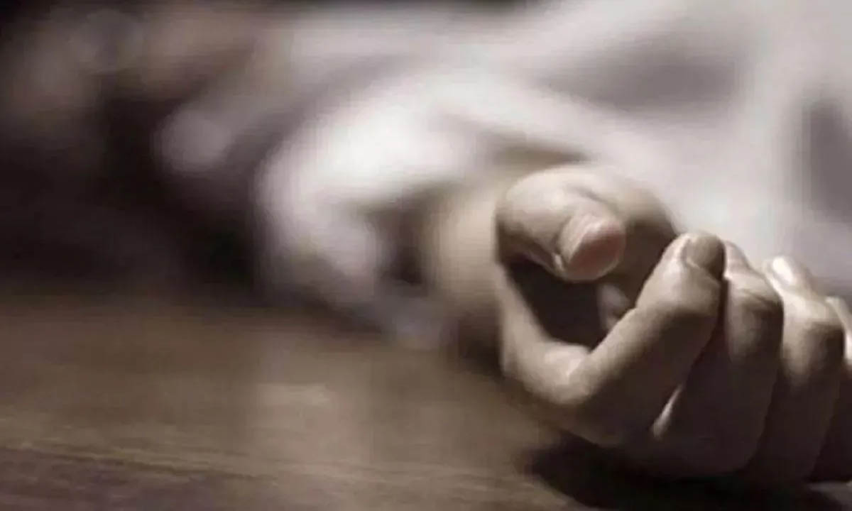 Tenth class boy and eighth class girl committed suicide