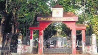 Ernakulam Maharaja's College closed indefinitely amid violent clashes