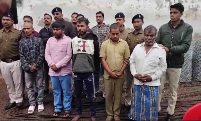 7 thieves arrested, all are Relatives