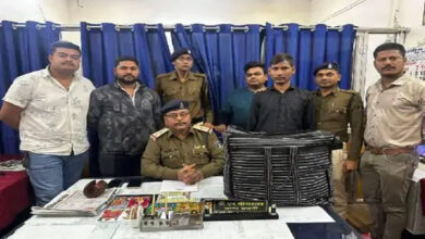 Ganja smuggler sitting in AC bogie, GRP caught him as soon as information was received
