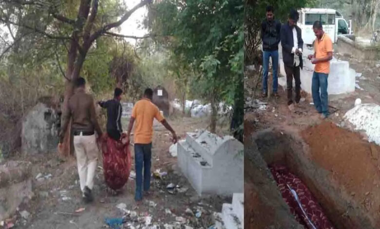 Kalyugi son refused to take his father's dead body, police got it buried